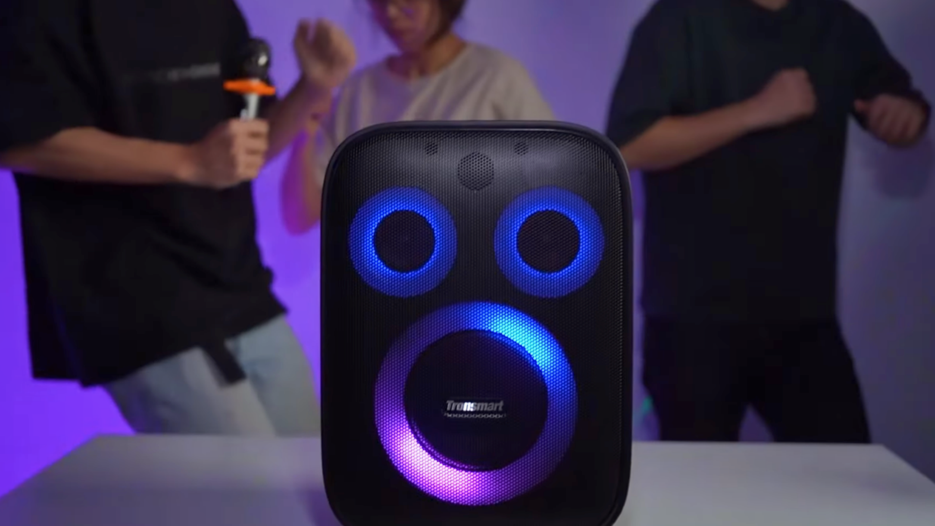 Мощная колонка для караоке: Tronsmart Halo 200